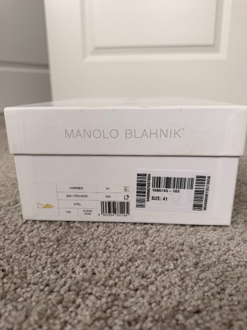 BRAND NEW NEVER USED- Manolo Blahnik Yellow Harnes Floral Suede Mule, Size 41 - Picture 8 of 8